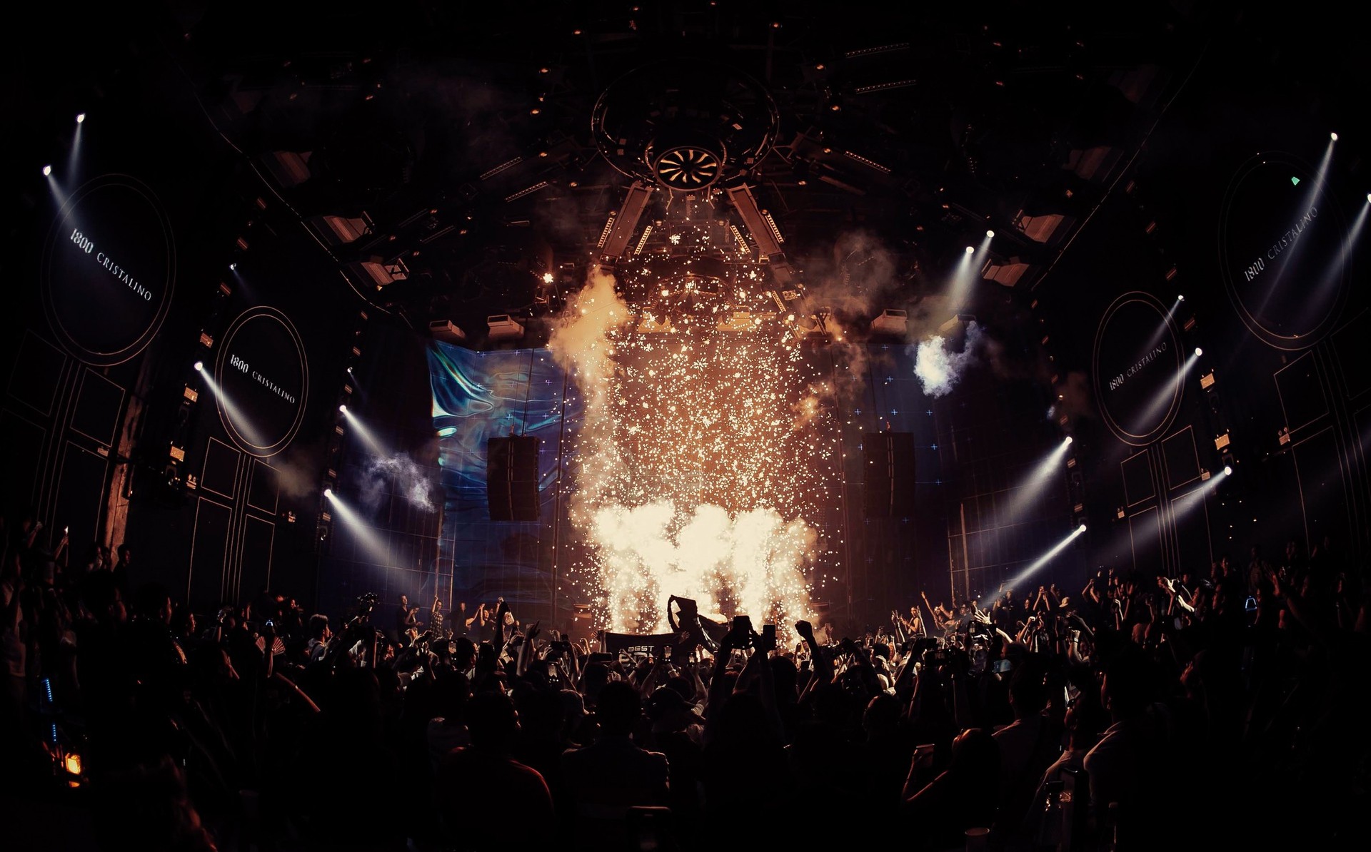 APlus Hanoi nightlife